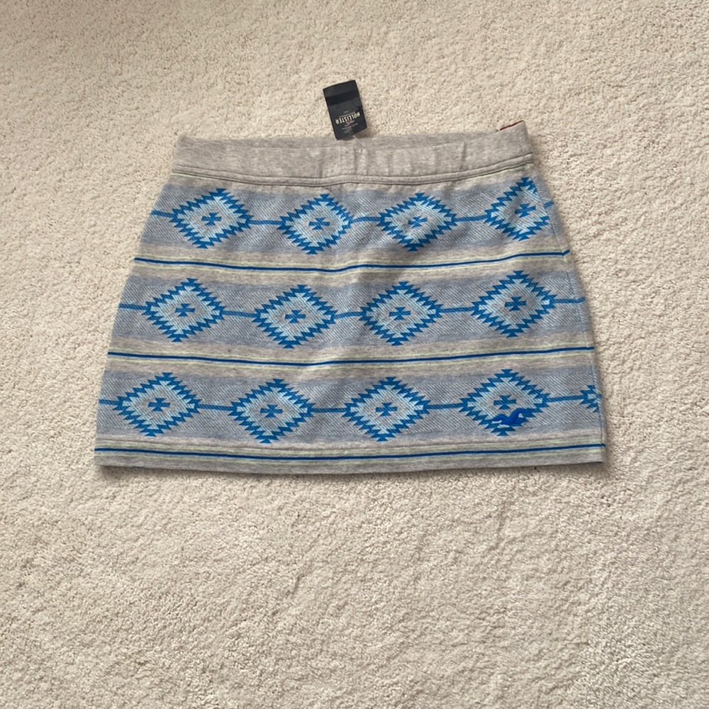 Hollister mini skirt